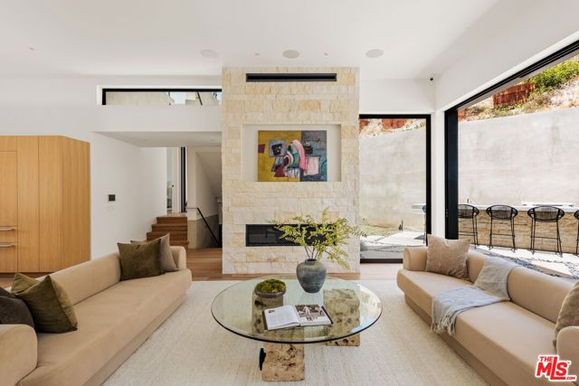1205 Las Lomas Place, Pacific Palisades (los Angeles), CA 90272