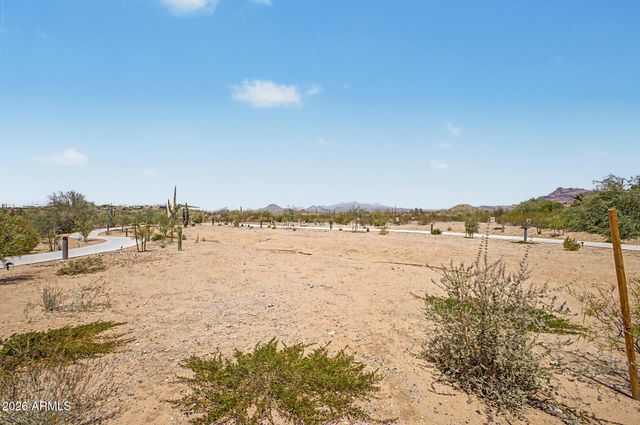 3948 N RANIER --, Mesa, AZ 85215