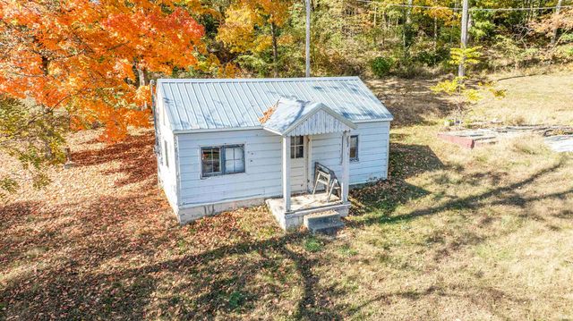 2222 S RUNWAY Court, Monticello, IN 47960