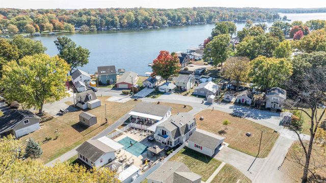 2222 S RUNWAY Court, Monticello, IN 47960