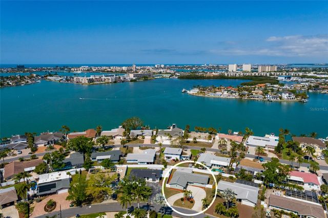 2107 DOLPHIN BOULEVARD S, St Petersburg, FL 33707