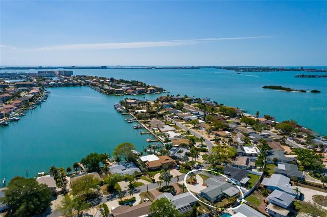 2107 DOLPHIN BOULEVARD S, St Petersburg, FL 33707
