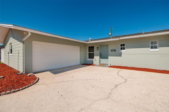 2107 DOLPHIN BOULEVARD S, St Petersburg, FL 33707