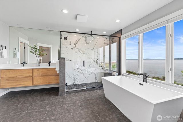 2650 NW 204th Street, Shoreline, WA 98177