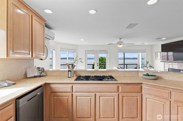 2650 NW 204th Street, Shoreline, WA 98177