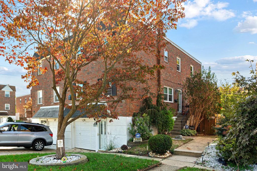 2648 MAXWELL ST, PHILADELPHIA, PA 19152 — photo 2