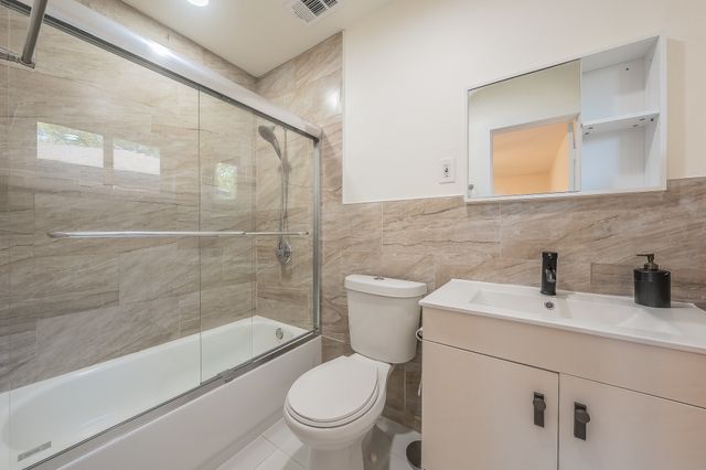 3031 Woodwind Lane, Dallas, TX 75229