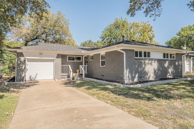 3031 Woodwind Lane, Dallas, TX 75229