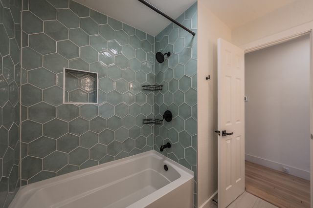 3031 Woodwind Lane, Dallas, TX 75229