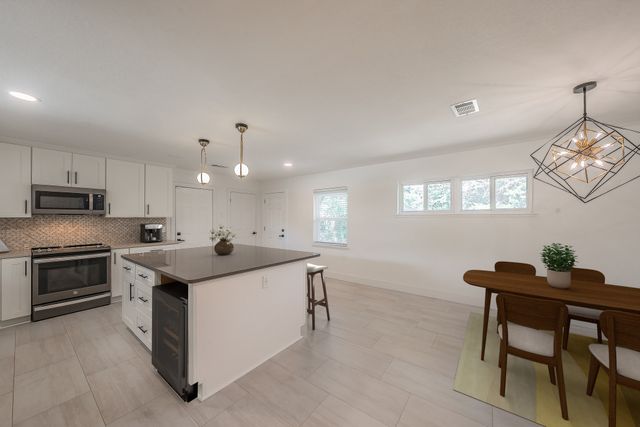 3031 Woodwind Lane, Dallas, TX 75229