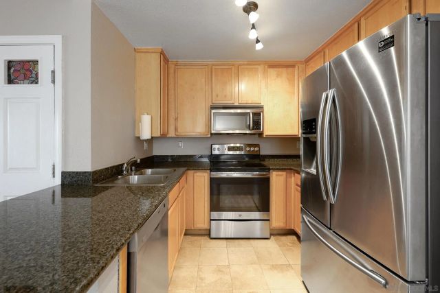 2275 Del Mar Way 306, Corona, CA 92882