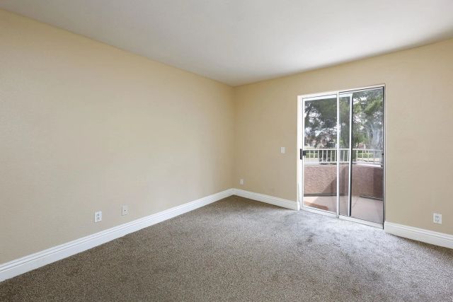 2275 Del Mar Way 306, Corona, CA 92882