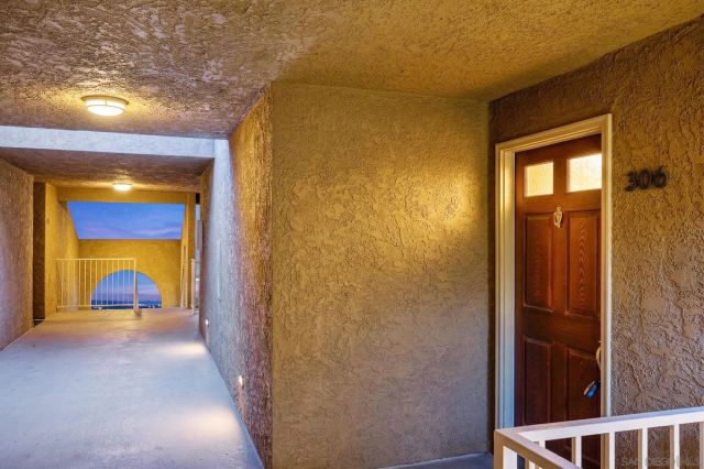 2275 Del Mar Way 306, Corona, CA 92882