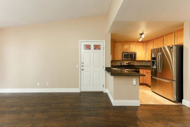 2275 Del Mar Way 306, Corona, CA 92882