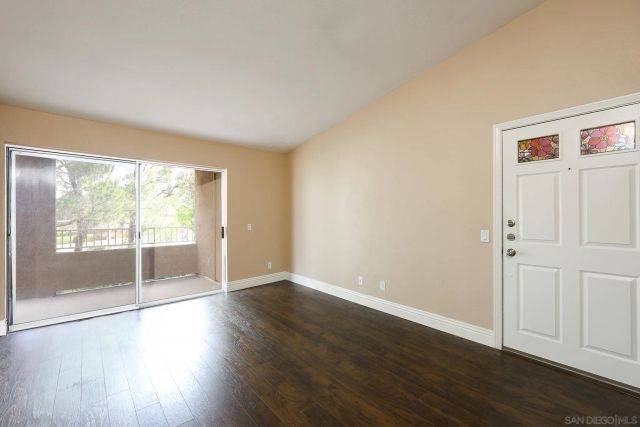 2275 Del Mar Way 306, Corona, CA 92882