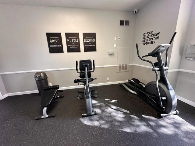 2275 Del Mar Way 306, Corona, CA 92882