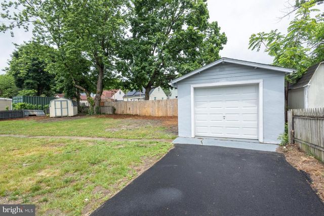 213 BRYANT AVE, Lawnside, NJ 08045