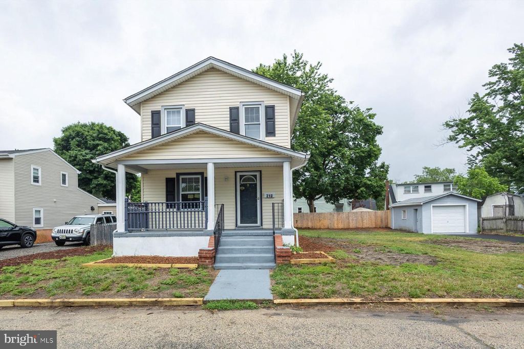 213 BRYANT AVE, Lawnside, NJ 08045