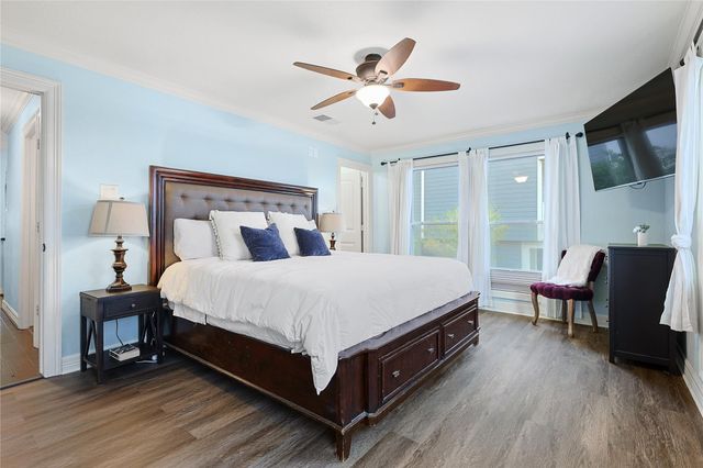 146 Tamana Drive, Galveston, TX 77554