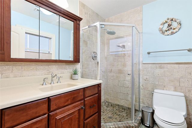 146 Tamana Drive, Galveston, TX 77554