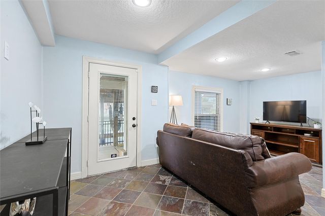 146 Tamana Drive, Galveston, TX 77554