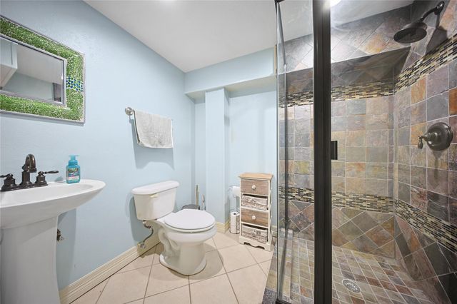 146 Tamana Drive, Galveston, TX 77554
