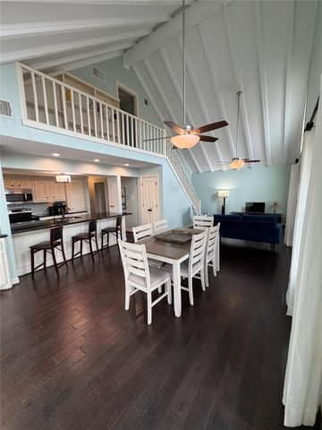 146 Tamana Drive, Galveston, TX 77554