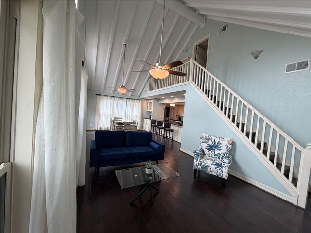 146 Tamana Drive, Galveston, TX 77554