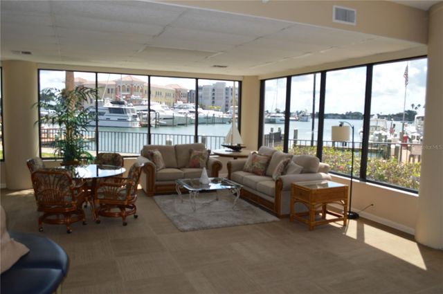 10355 PARADISE BOULEVARD 411, Treasure Island, FL 33706
