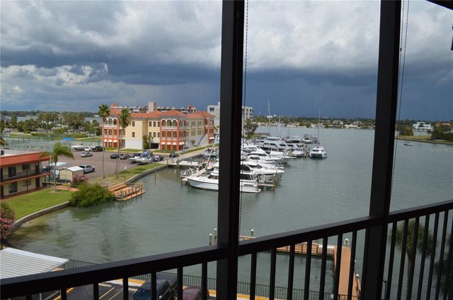 10355 PARADISE BOULEVARD 411, Treasure Island, FL 33706
