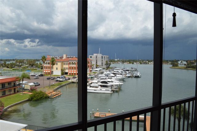 10355 PARADISE BOULEVARD 411, Treasure Island, FL 33706