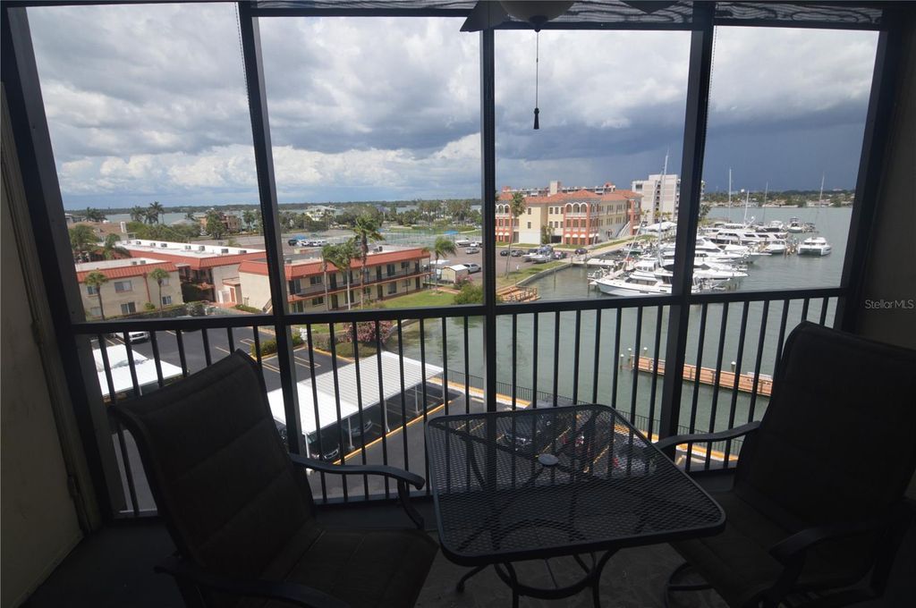 10355 PARADISE BOULEVARD 411, Treasure Island, FL 33706