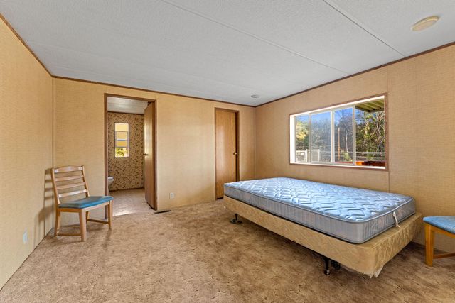 1867 Draper Valley Road, Selma, OR 97538