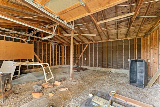 1867 Draper Valley Road, Selma, OR 97538