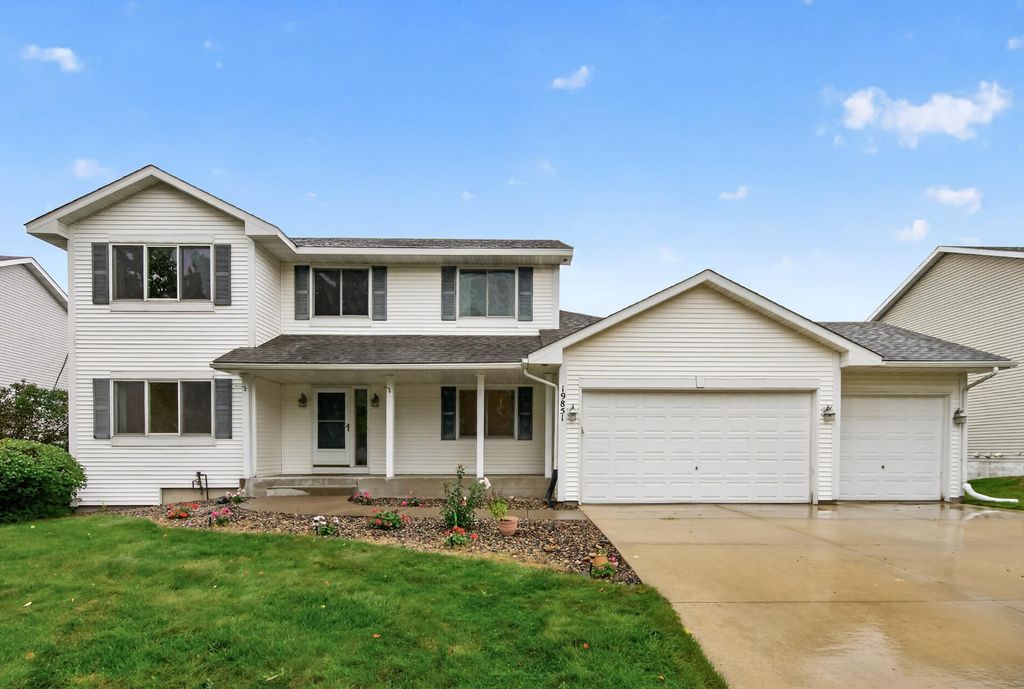 19851 Executive Path, Farmington, MN 55024 — exterior