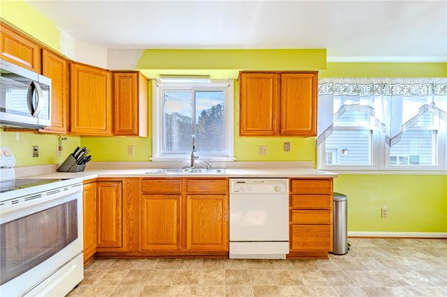 79 Crestview Drive, Sweden, NY 14420