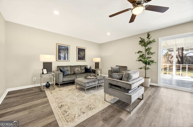 2545 Ridgecrest Drive NW, Kennesaw, GA 30152