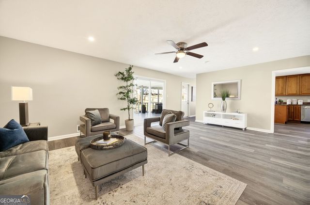 2545 Ridgecrest Drive NW, Kennesaw, GA 30152