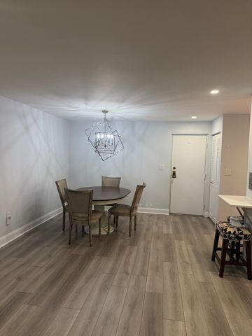 2 Summit Dr 46, Reading, MA 01867