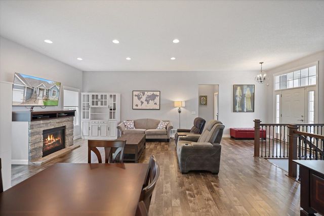 904 Saddle Club Court, Lino Lakes, MN 55014