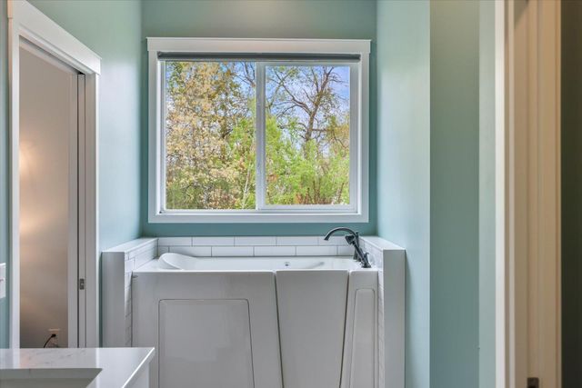 904 Saddle Club Court, Lino Lakes, MN 55014