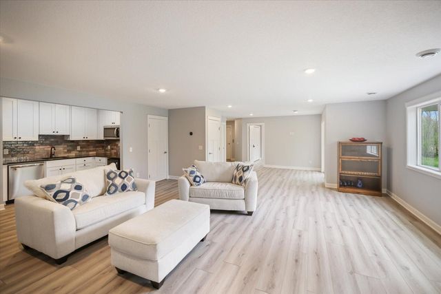 904 Saddle Club Court, Lino Lakes, MN 55014