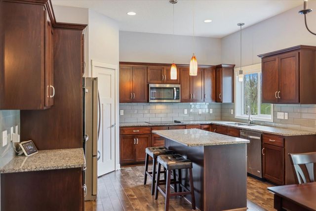 904 Saddle Club Court, Lino Lakes, MN 55014