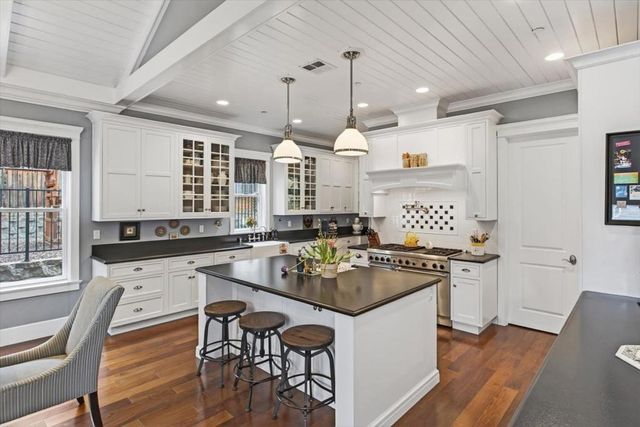 18355 Idylwild Road, Los Gatos, CA 95033