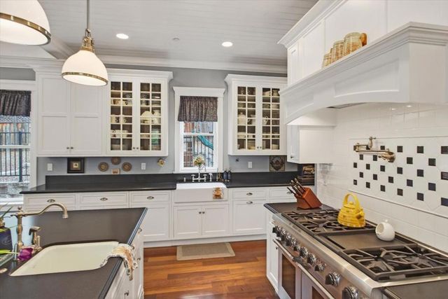 18355 Idylwild Road, Los Gatos, CA 95033