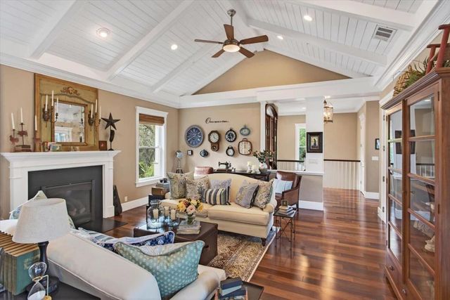 18355 Idylwild Road, Los Gatos, CA 95033