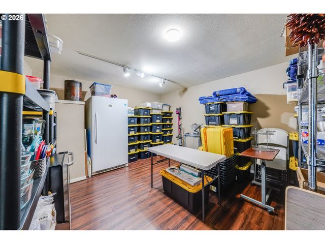 34412 Se 20th St, Washougal, WA 98671