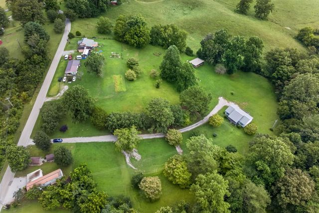 4536 Old Sparta Rd, Cookeville, TN 38506