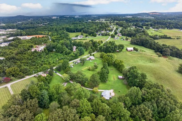 4536 Old Sparta Rd, Cookeville, TN 38506