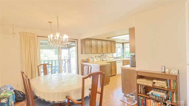 1136 7th Avenue S, Edmonds, WA 98020